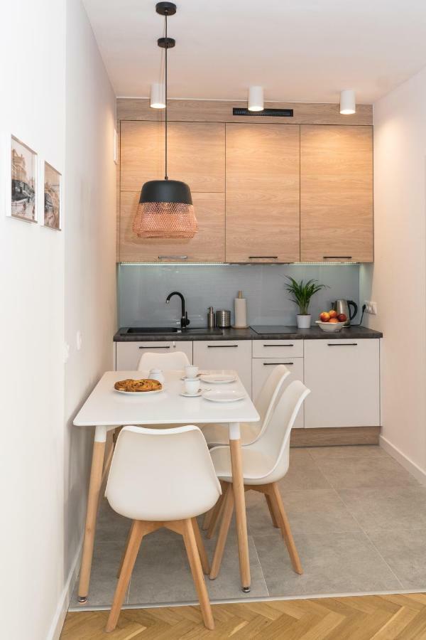 Old Town Grand Theatre Apartment 2 وارسو المظهر الخارجي الصورة